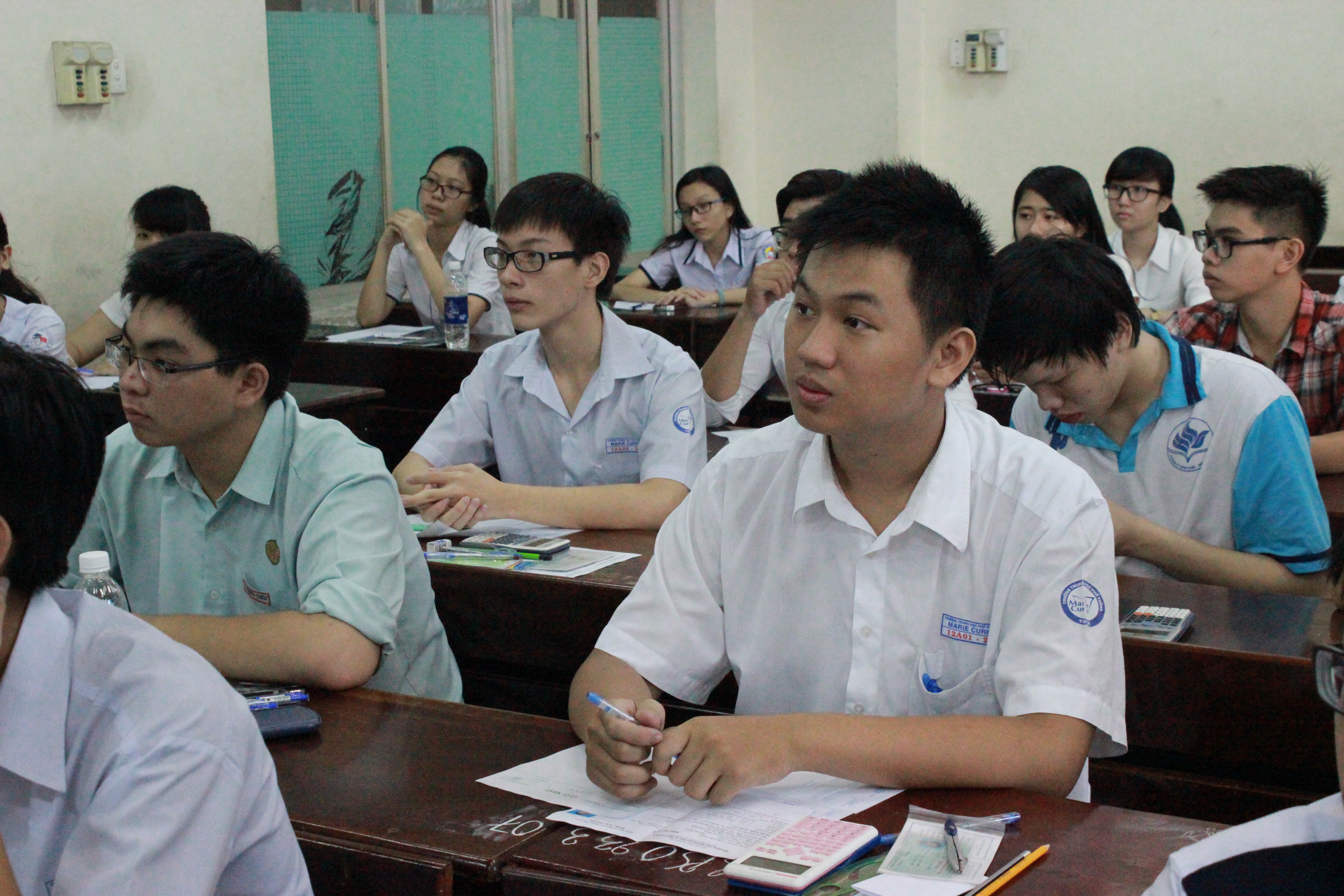 Th&iacute; sinh thi THPT quốc gia 2015