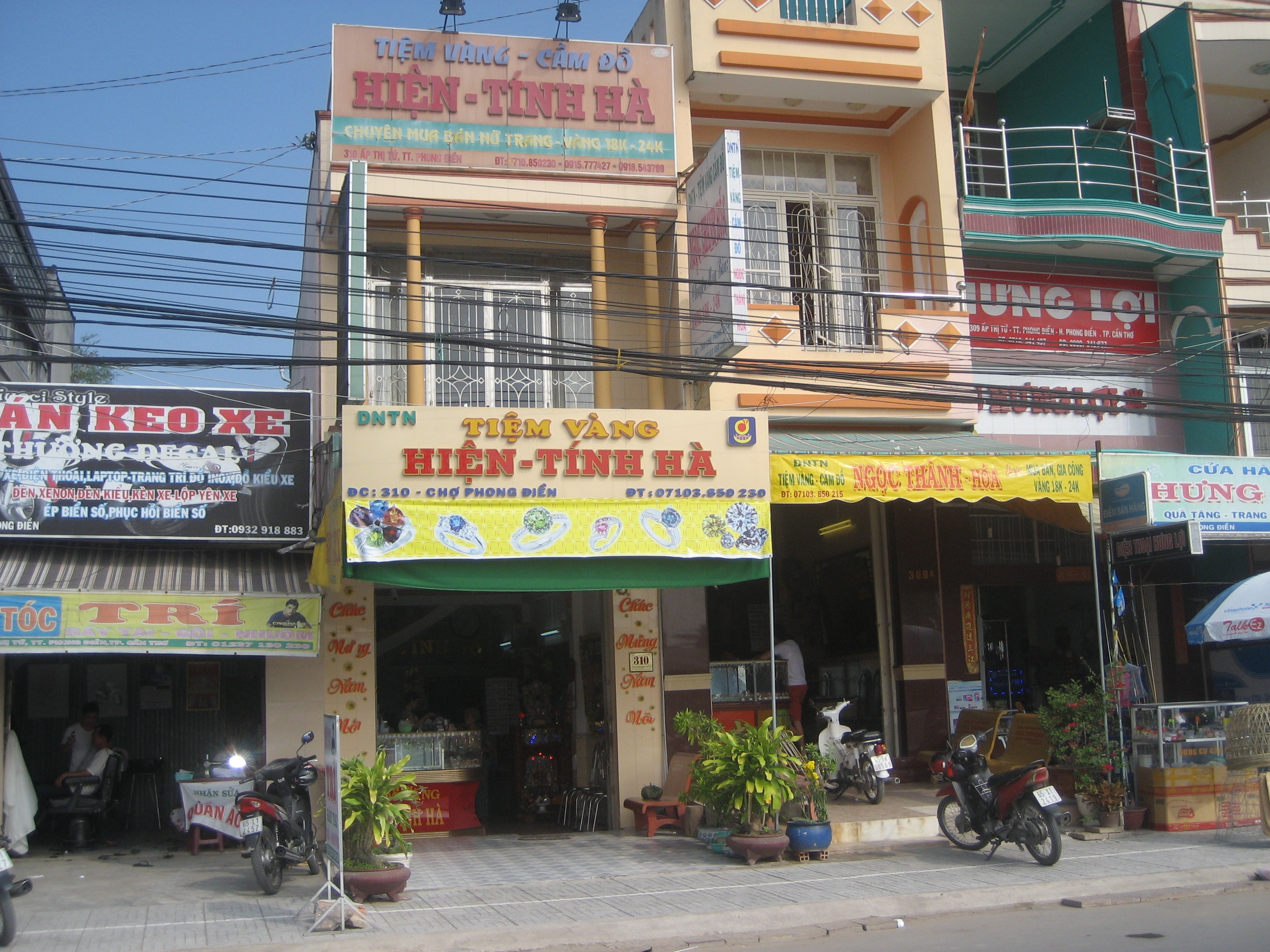 Tiện v&agrave;ng Hiện- Tấn H&agrave; đ&atilde; mở cửa hoạt động trở lại v&agrave;o s&aacute;ng 8-1