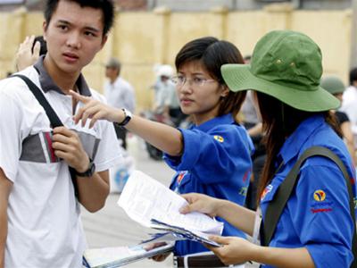 Sinh viên Sài Gòn đang chạy đôn, chạy đáo chuẩn bị đón tiếp, giúp đỡ các tân sinh viên ở tỉnh lên nhập học