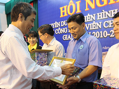 43 tỉ đồng chăm lo CN khó khăn