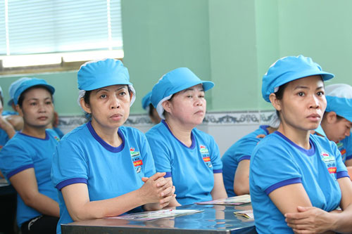 Chăm sóc sức khỏe cho nữ công nhân