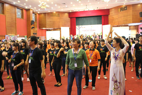 Cùng nhảy flashmob vì trẻ điếc