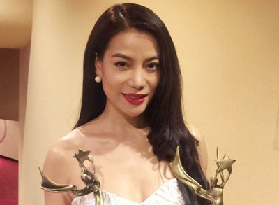 “Chém gió” ở showbiz Việt: PR cho đáng