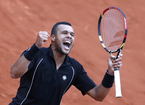 Tsonga và niềm vui chiến thắng trước Tomas Berdych