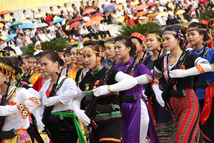 Lực lượng nữ d&acirc;n qu&acirc;n tự vệ