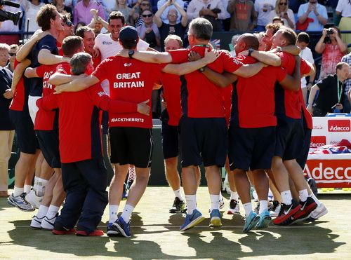 Murray đưa Anh vào bán kết Davis Cup sau 34 năm