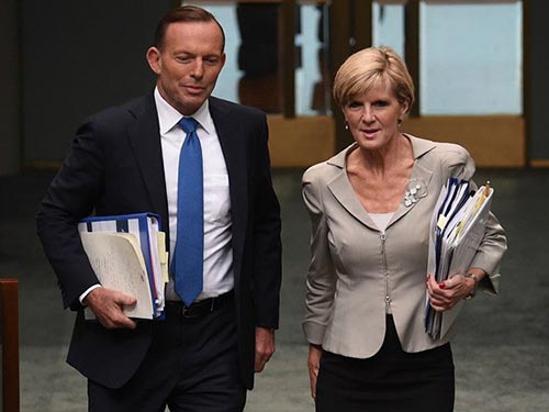 Thủ tướng Úc Tony Abbott (trái) và Ngoại trưởng Julie Bishop Ảnh: AAP