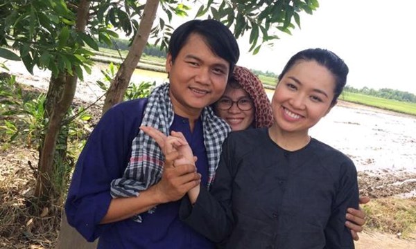 Thanh Tuấn và Lê Khánh trong phim Bác Ba Phi kén dâu