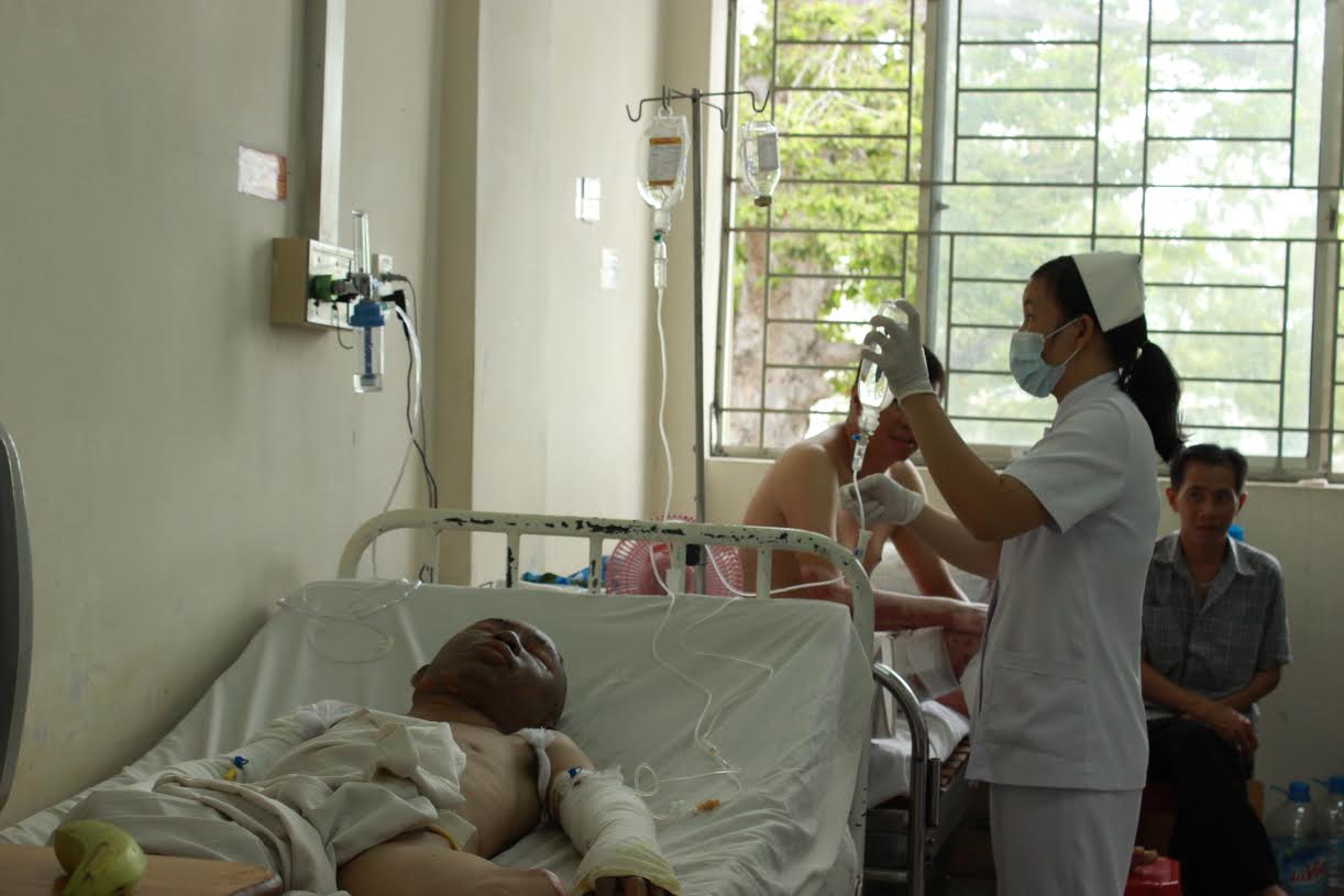 Anh Vũ đang được điều trị tại Khoa Phỏng