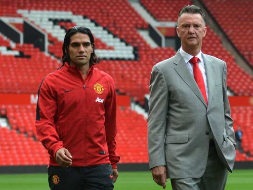 Biến động ở M.U, Falcao và HLV Van Gaal chuẩn bị ra đi?