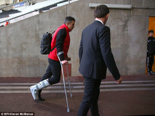 Van Persie chấn thương là một tổn thất lớn cho M.U
