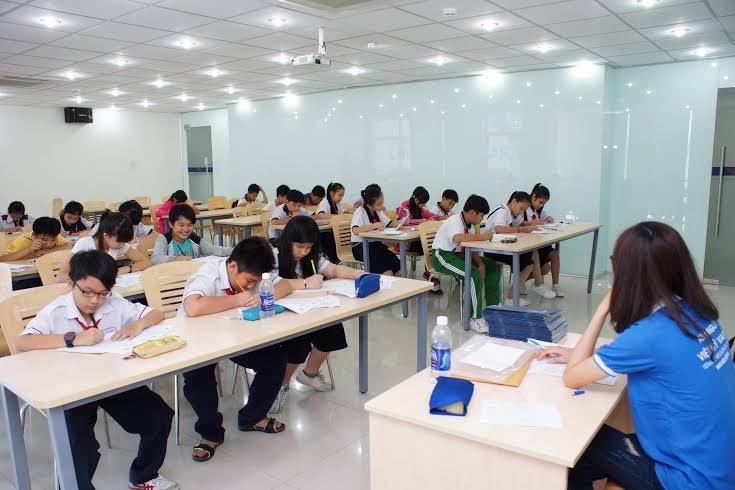 th&iacute; sinh tại TP HCM thi English Champion 2015
