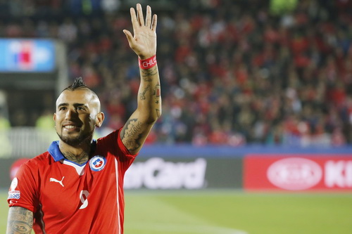 Vidal trở lại, Chile thắng đậm Bolivia vào tứ kết