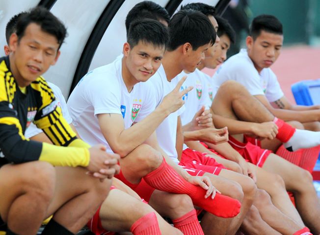 C&ocirc;ng Vinh được g&aacute;n cho danh hiệu Cầu thủ ghi b&agrave;n nhanh nhất V-League chỉ trong 1 tuần