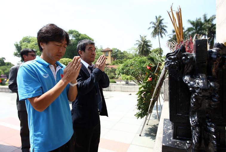 HLV Miura v&agrave; &ocirc;ng Nguyễn Xu&acirc;n Gụ