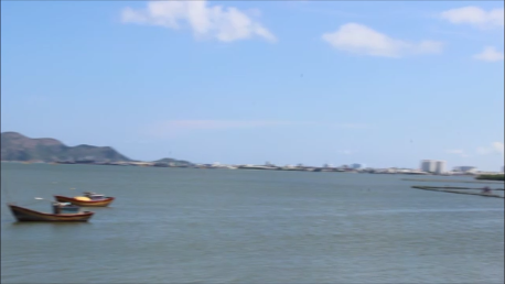 Thả lưới đánh cá, vớt được thi thể đang phân hủy