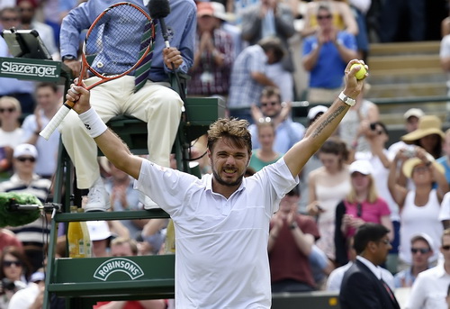 Wawrinka c&oacute; mặt ở v&ograve;ng 4
