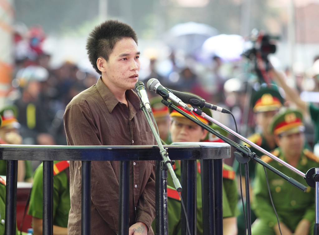 Bị c&aacute;o Trần Đ&igrave;nh Thoại