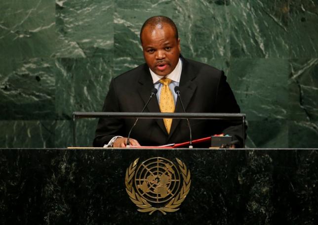 Máy bay vua Swaziland hai lần bị tạm giữ ở Canada