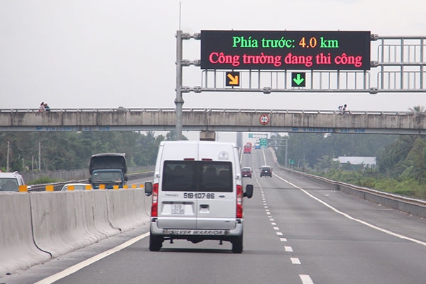Mất trắng 700 triệu đồng trên đường cao tốc