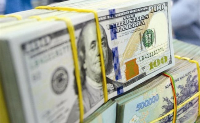 Xung quanh số tiền 7,3 tỉ USD gửi ở nước ngoài