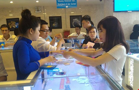 Diễn biến bất ngờ trên thị trường vàng