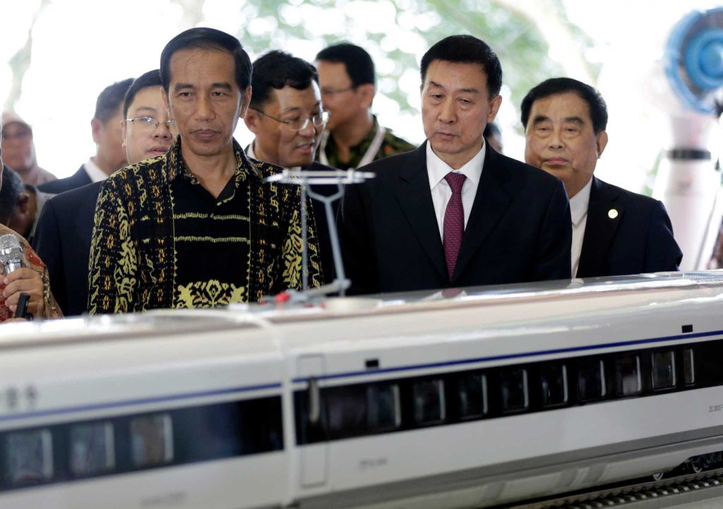 Indonesia ngưng dự án đường sắt cao tốc của Trung Quốc