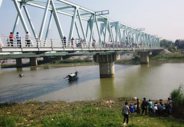 3 thi thể vụ nhảy cầu ngày Tết đã được tìm thấy