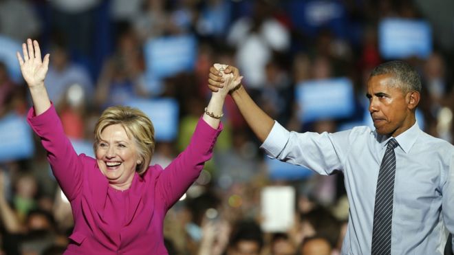 Bà Clinton thoát bê bối email, ông Trump nổi giận