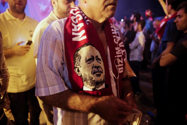 Thổ Nhĩ Kỳ quyết nhổ "con tốt Gulen"