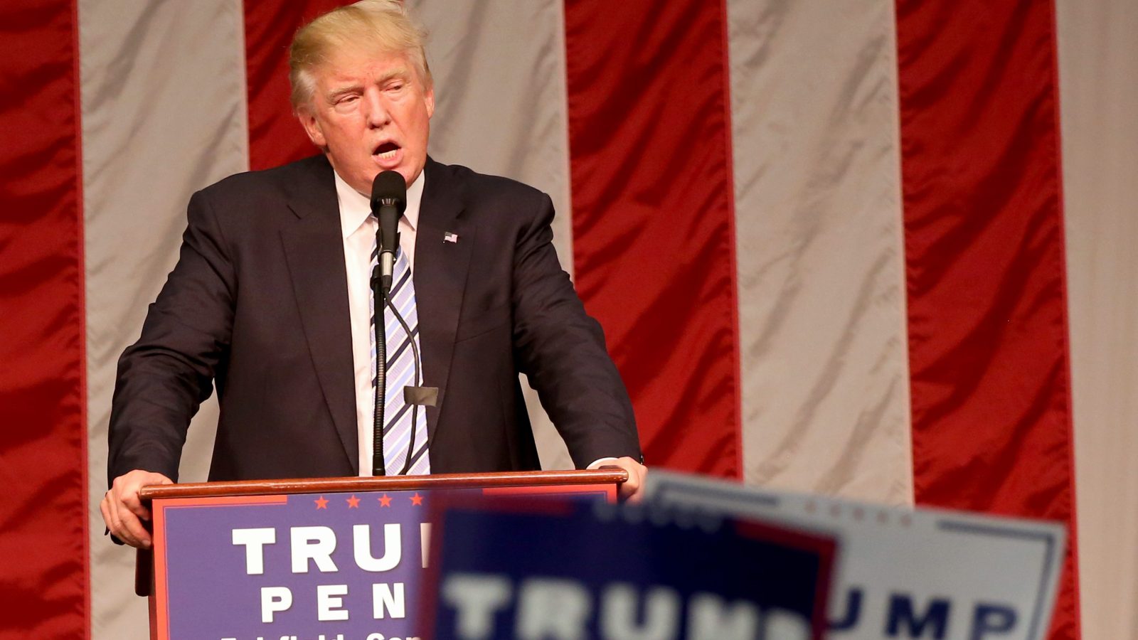 Tối hậu thư dành cho ông Trump