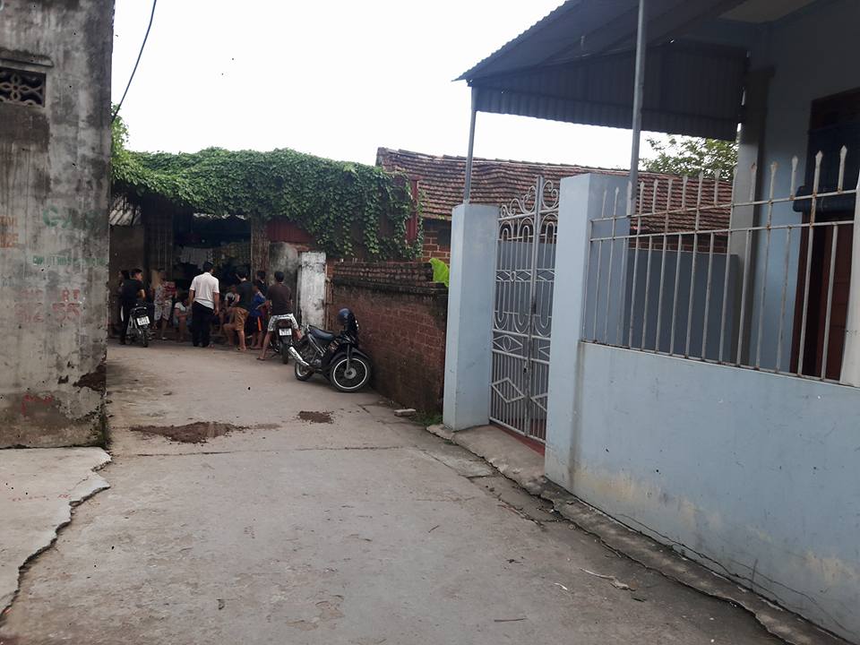 Chờ xử ly hôn, chồng truy sát vợ tại nhà mẹ vợ