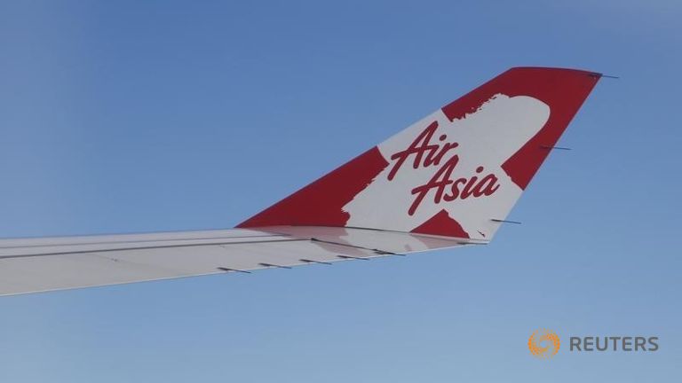 Airbus A330 bay nhầm hướng vì lỗi... đánh máy