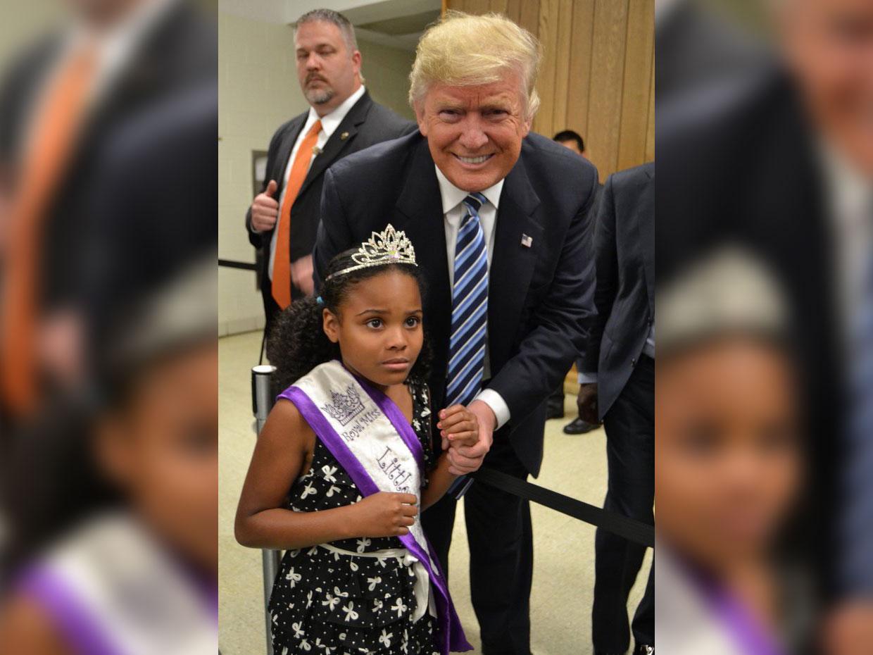 Biểu cảm "một trời một vực" khi gặp ông Trump và ông Obama