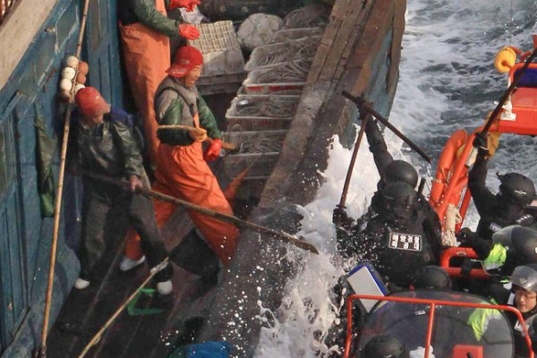 Đụng độ cảnh sát biển Hàn Quốc, 3 ngư dân Trung Quốc thiệt mạng