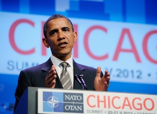 &Ocirc;ng Obama c&oacute; truyền thống bỏ phiếu sớm ở TP Chicago. Ảnh: TRUE STAR
