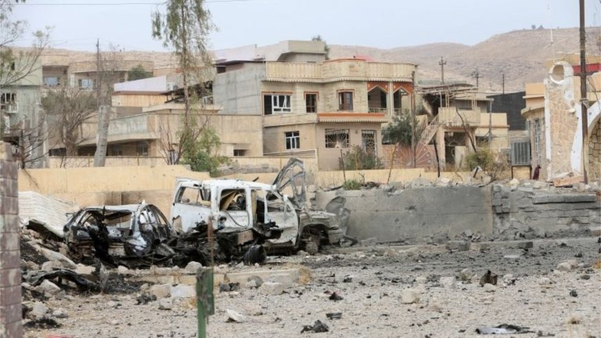 Thị trấn Bashiqa ở Mosul vừa được quân đội Iraq chiếm lại. Ảnh: REUTERS