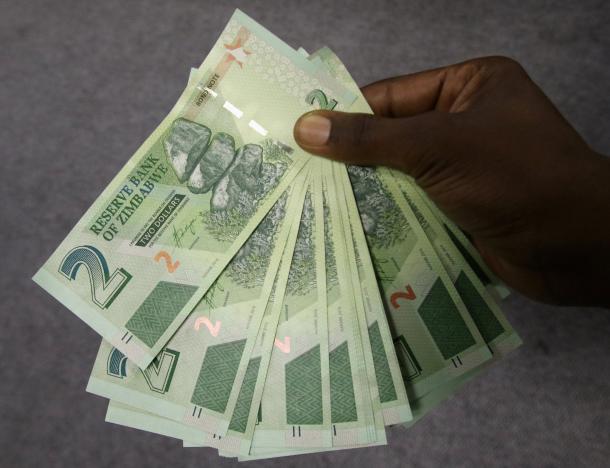 Chán tiền tỉ đô, Zimbabwe phát hành "phiên bản USD"
