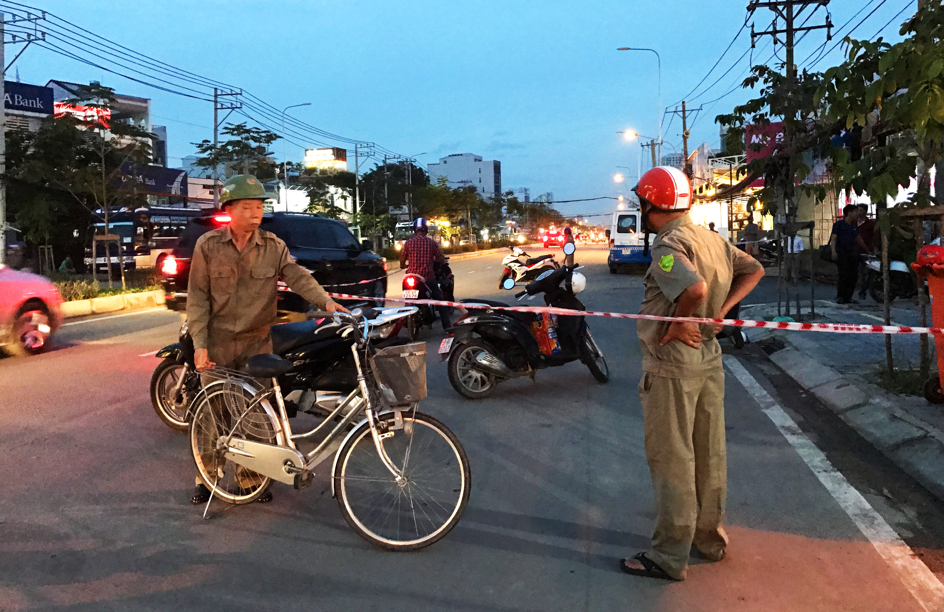 Va chạm giao thông, nam thanh niên đâm 3 người thương vong