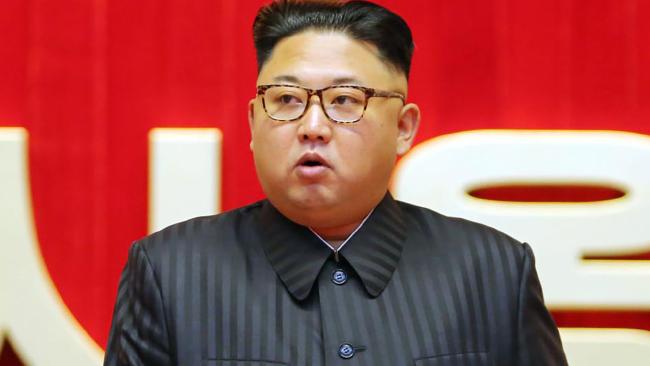 Ông Kim Jong-un làm cấp dưới rớt nước mắt