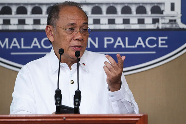 Philippines “nói lại” chuyện thăm dò dầu khí với Trung Quốc
