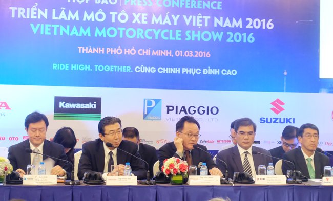 Tiêu thụ xe tay ga vượt xe số