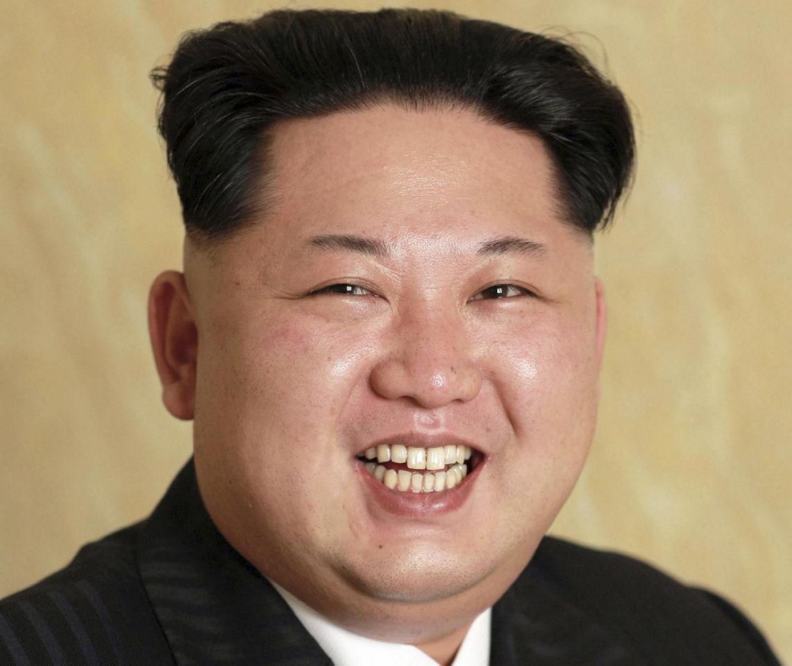 Ông Kim Jong-un tặng nhà báo nước ngoài siêu viagra