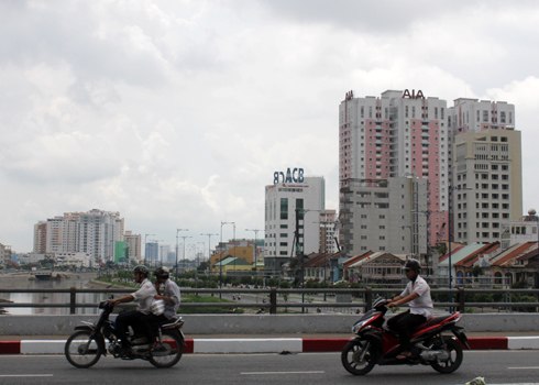 Tết buồn của môi giới địa ốc không lương thưởng
