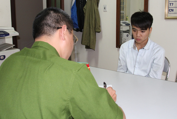 Chặn đường xin đểu bị đâm chết