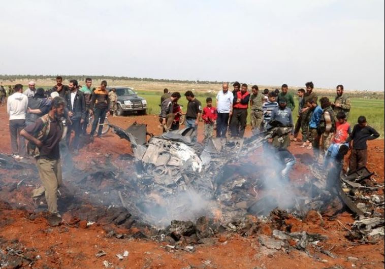 IS tuyên bố bắn hạ chiến đấu cơ của Syria, bắt sống phi công