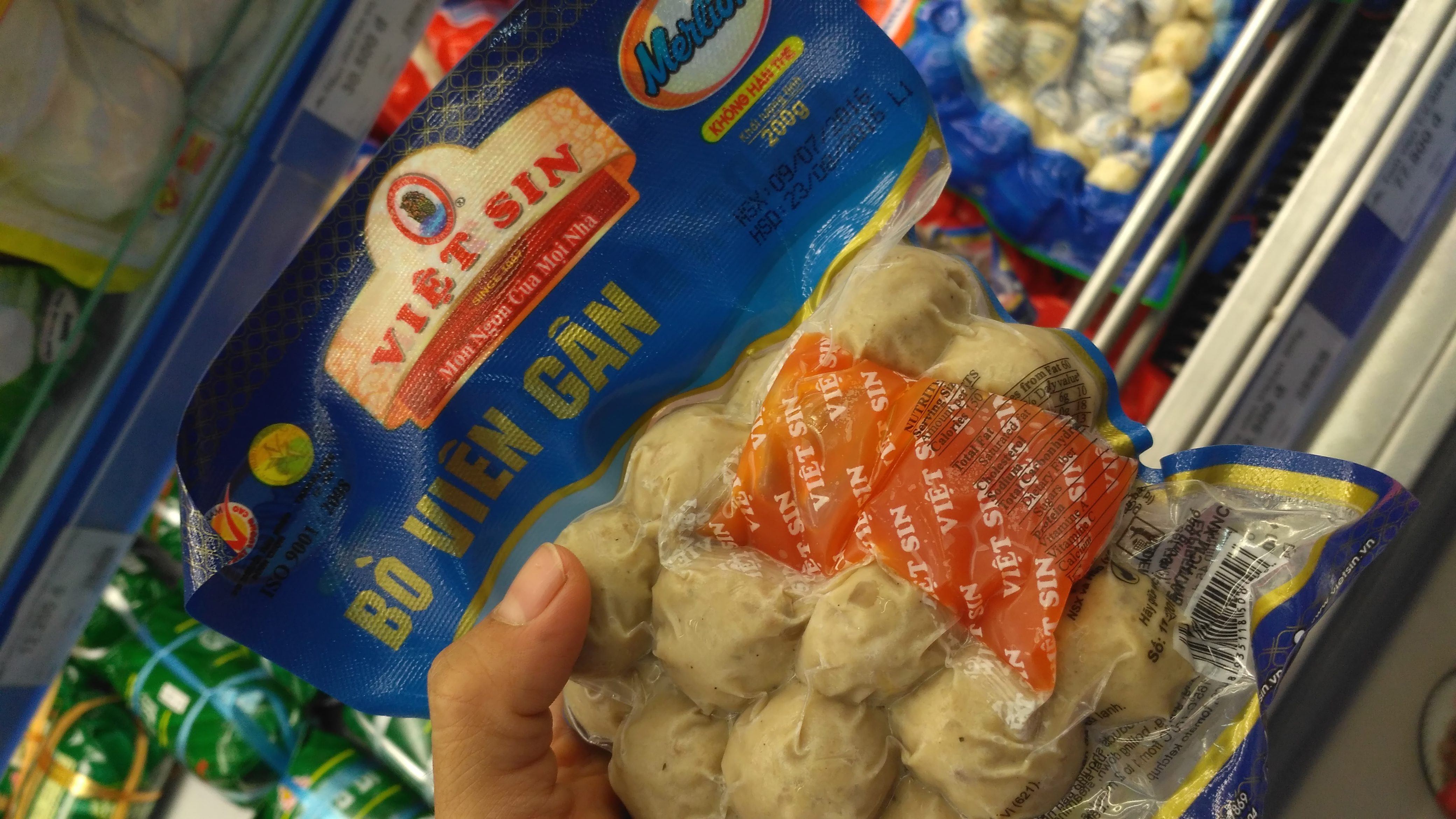Bò viên Việt Sin có ADN... cá và trâu