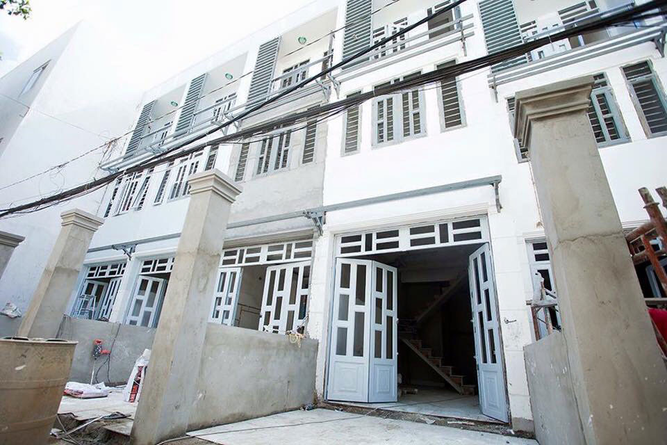Nhà phố giá mềm hút khách