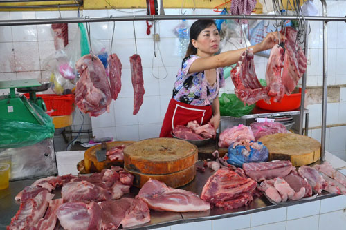 Truy nguồn gốc thịt heo bằng điện thoại: Không dễ!
