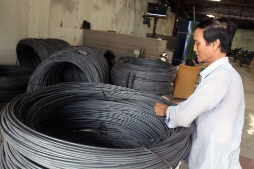 Áp dụng biện pháp tự vệ chính thức với phôi thép và thép dài